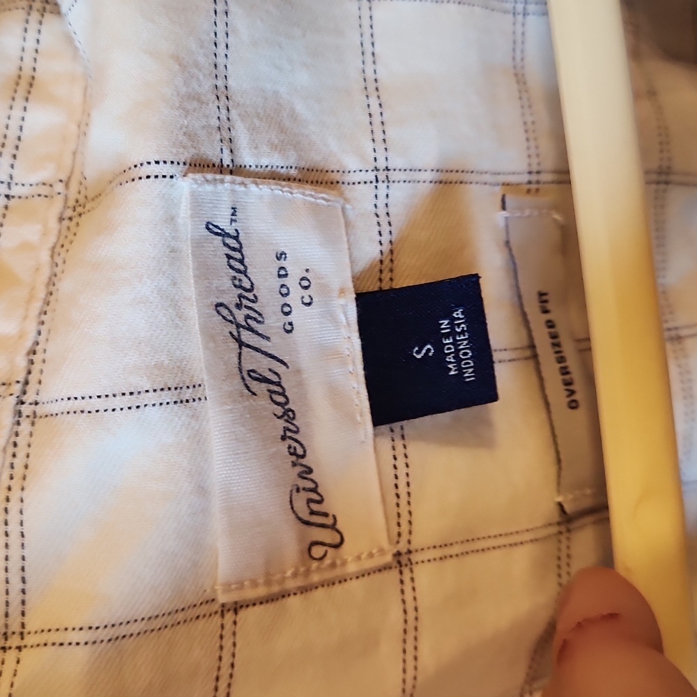Button down shirt - Picture 3 of 3